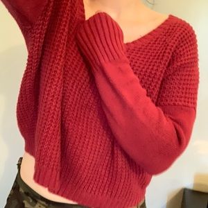 Red knit 🧶 cropped sweater, lightly worn
